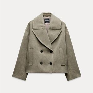 Zara. Double breasted minimalist cropped coat.